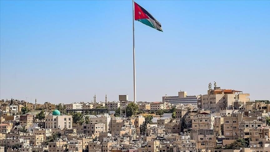 الأردن يحظر جماعة الإخوان المسلمين ويصادر ممتلكاتها بعد اتهامات بالتورط في مخططات إرهابية