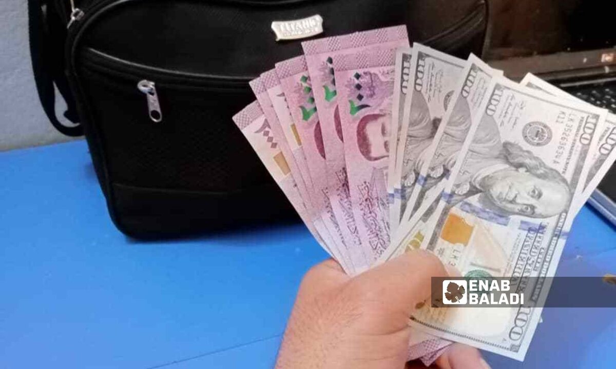 الحوالات الخارجية في سوريا: شريان حياة مؤقت أم دليل على اقتصاد هش؟