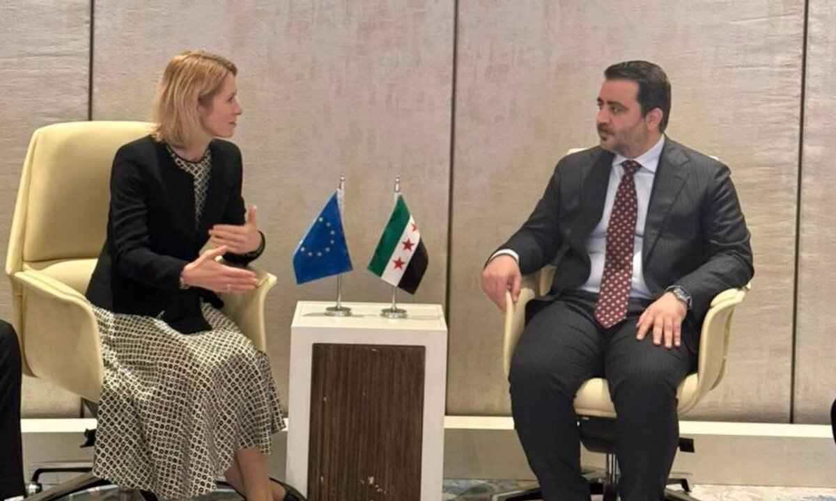 الاتحاد الأوروبي يبحث تخفيف العقوبات عن سوريا: ما هي الدوافع والنتائج المحتملة؟