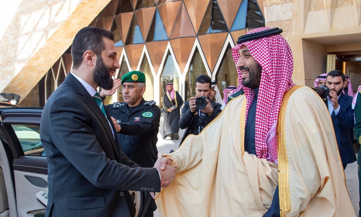 السعودية تقود جهود إنعاش الاقتصاد السوري: دعم مالي وإعادة تفعيل التعاون الدولي