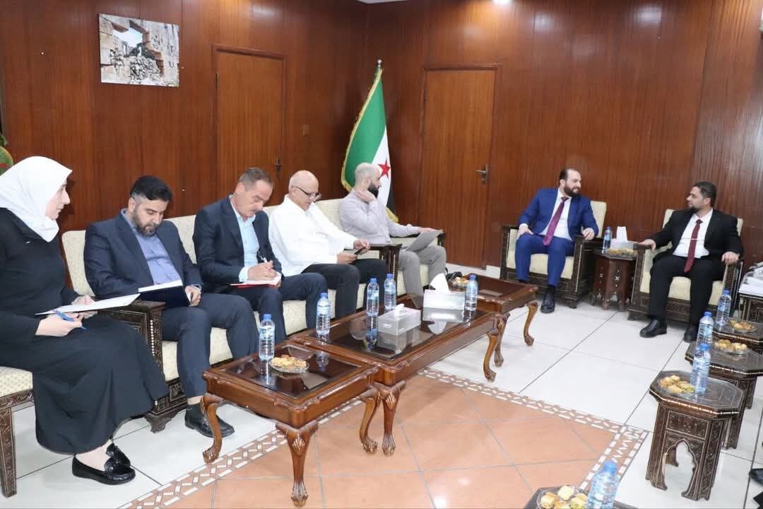 خطة طموحة لتطوير السكن في دمشق: تفاصيل اجتماع وزير الإسكان ومحافظ المدينة