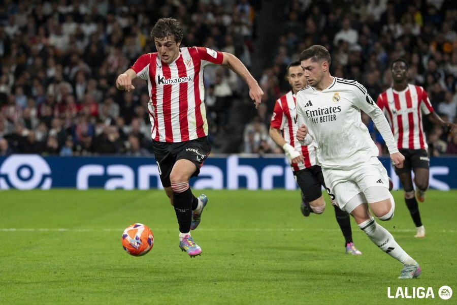 هدف قاتل لفالفيردي يعيد ريال مدريد إلى صدارة المنافسة ويقلص الفارق مع برشلونة