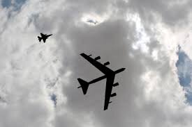 سنتكوم تعلن وصول قاذفات B-52 إلى الشرق الأوسط لتعزيز الردع الدفاعي