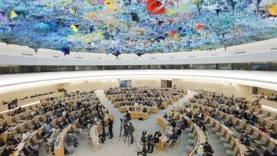 مجلس حقوق الإنسان يقر قراراً أممياً جديداً يدين الانتهاكات في سوريا ويدعو للمساءلة