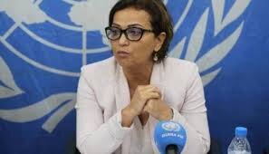 نجاة رشدي تحذر من انتهاكات محتملة لحقوق اللاجئين السوريين العائدين من لبنان وتطالب بتمويل عاجل لدعم المتضررين.