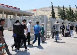 تركيا توقف 1,029 مهاجراً و84 مهرباً في عملية أمنية كبرى ضد تهريب البشر