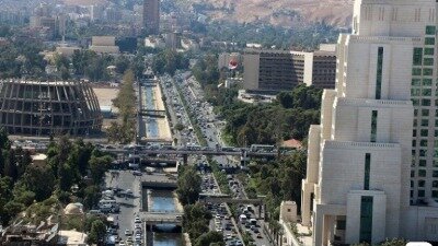 انفجارات تطال مواقع حزب الله في سوريا ولبنان وتوقع مئات الإصابات