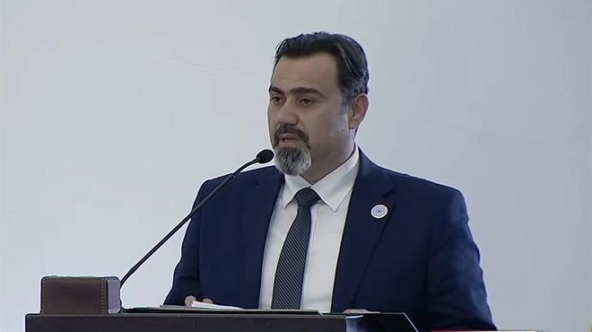 اتفاق مرتقب بين وزارة التربية والإدارة الذاتية: هل ينهي أزمة المناهج وتعليم اللغة الكردية في سوريا؟