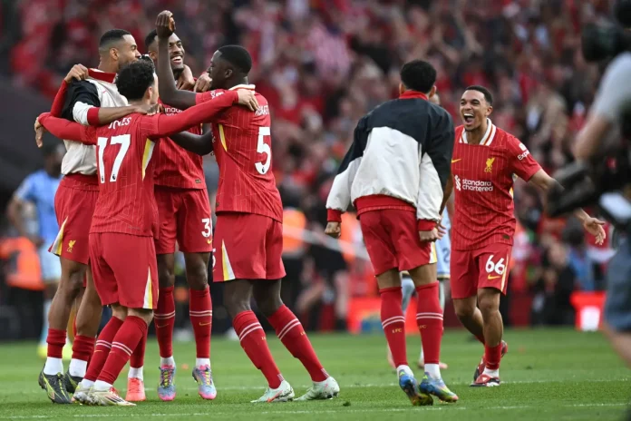 ليفربول يعتلي عرش الدوري الإنجليزي للمرة الـ 20 ويعادل رقم مانشستر يونايتد القياسي!