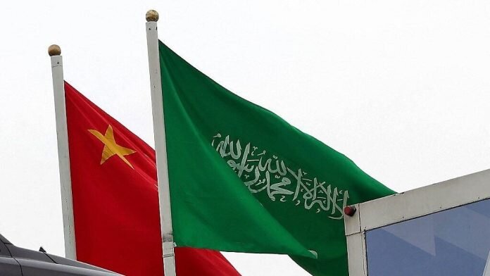 أرامكو وسينوبك تستثمران 3.9 مليار دولار في مشروع نفطي ضخم بالصين