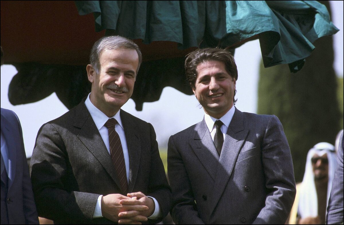 أمين الجميل يكشف لـ"الشرق الأوسط": الأسد الأب كان يعتبر لبنان "خطأ تاريخياً" مثل نظرة صدام للكويت