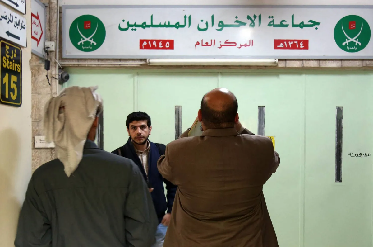 الأردن يحظر جماعة الإخوان المسلمين ويعتبرها غير قانونية: تفاصيل القرار وتداعياته