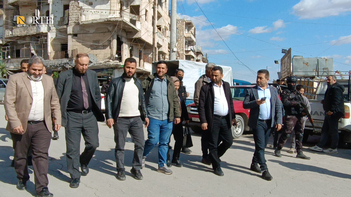 وفد من مجلس مدينة حلب يتفقد أحياء الأشرفية والشيخ مقصود ويلتقي بمسؤولين محليين
