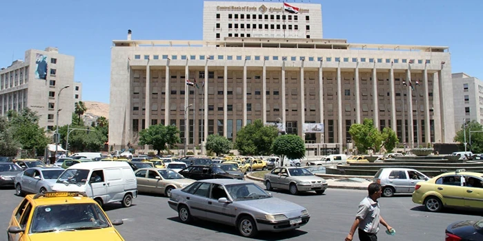 المركزي السوري يطلق خطة لإعادة هيكلة قطاع الصرافة: إلزام بتسوية الأوضاع وترخيص جديد