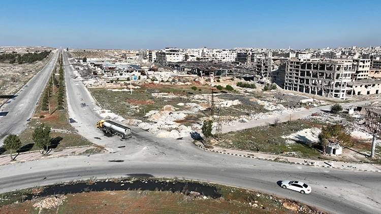 حلب: عودة الأمن إلى الأشرفية والشيخ مقصود مع فتح الطرق ونشر الحواجز النظامية