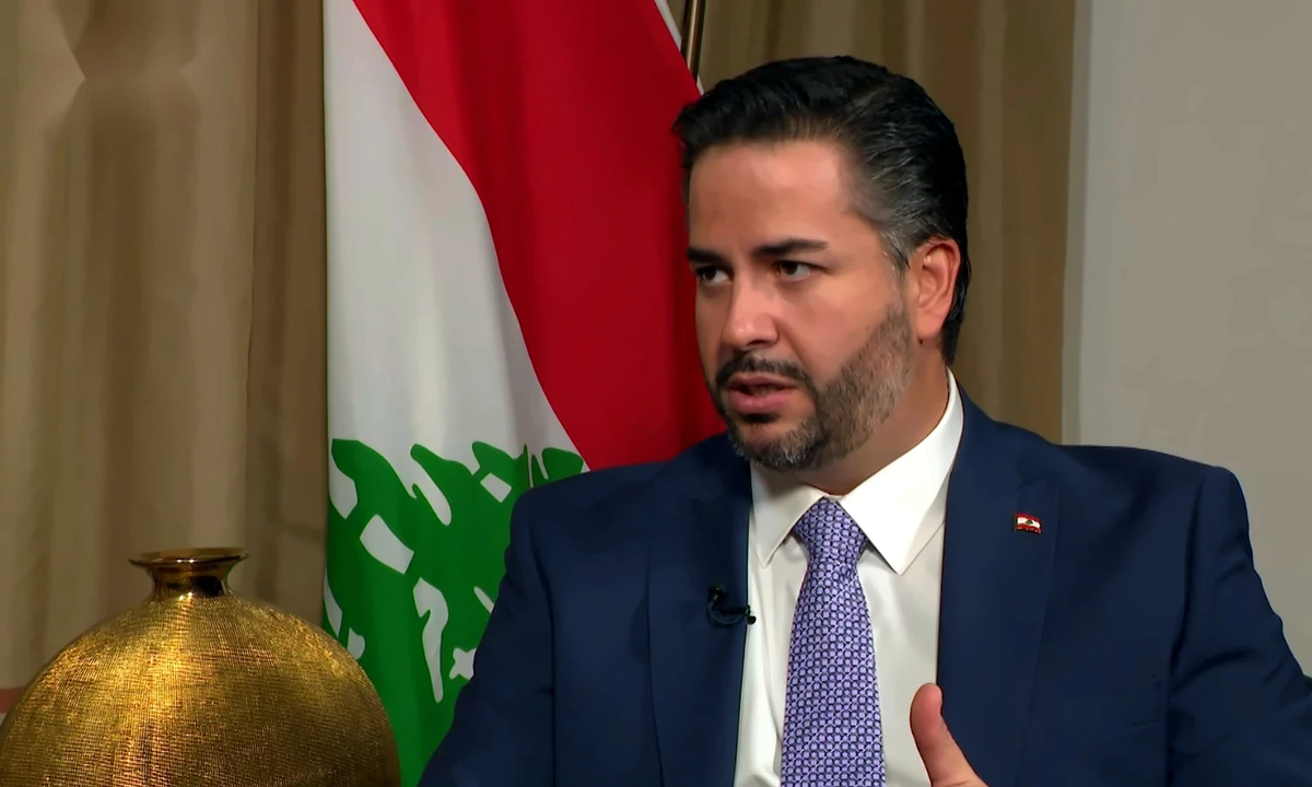 وزير الاقتصاد اللبناني يكشف عن إصلاحات مالية قريبة وتأثيرات محتملة لانخفاض النفط