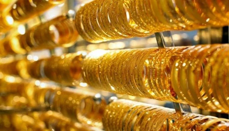 توقعات بارتفاع تاريخي: الذهب يقترب من 4000 دولار للأونصة بحلول 2026
