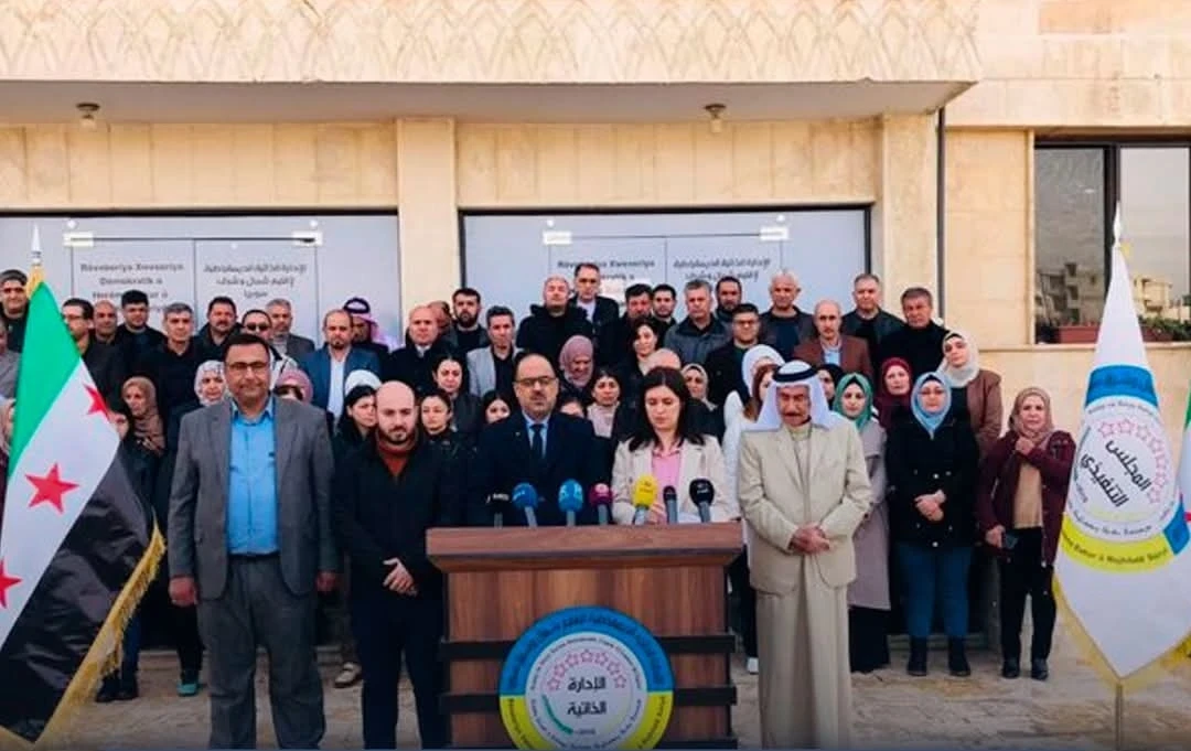 الأكراد السوريون يوحدون رؤيتهم السياسية ويؤكدون التزامهم بنظام فيدرالي ديمقراطي