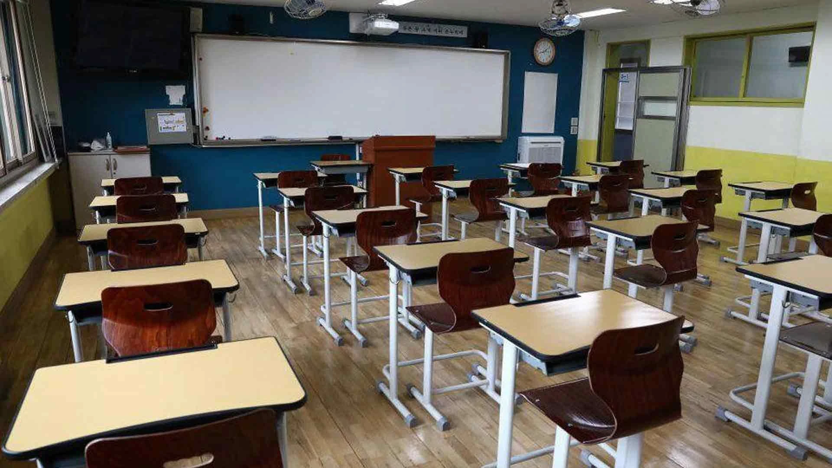زيادات مفاجئة في أقساط المدارس الخاصة بدمشق تُثقل كاهل الأسر رغم قرارات التثبيت