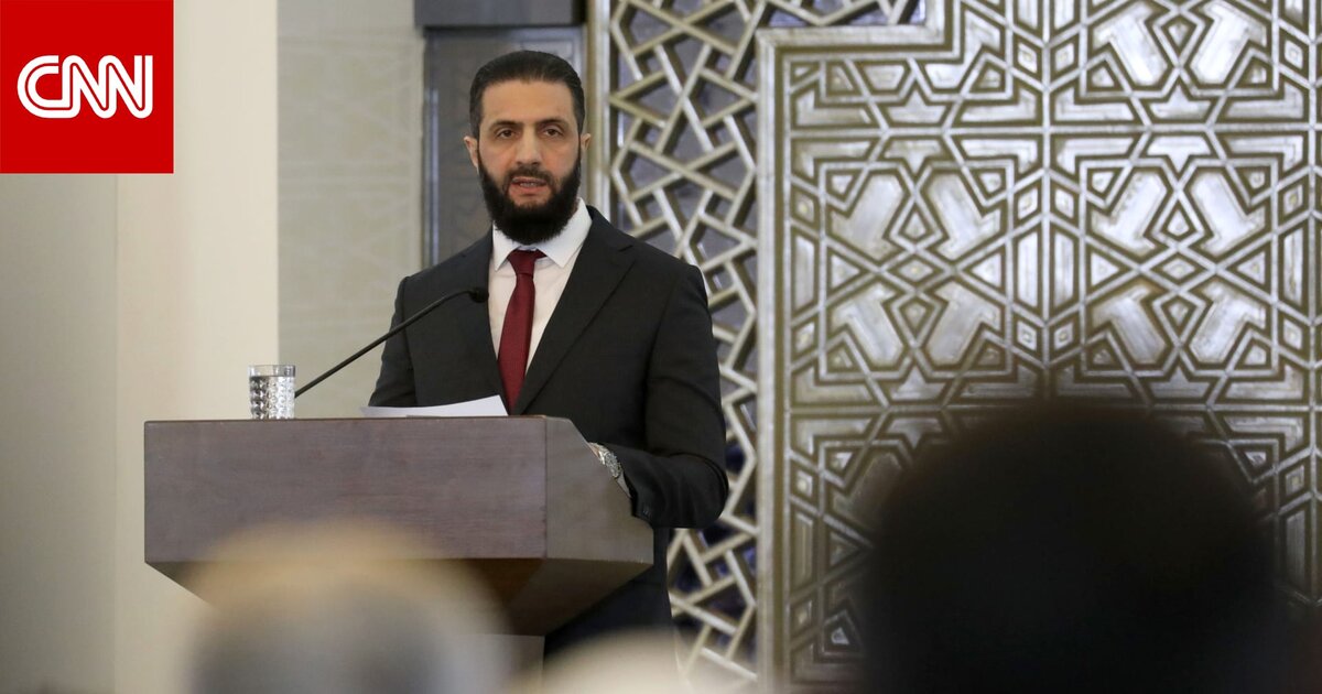 جدل في سوريا بعد ظهور شقيق الرئيس المؤقت مع شخصية مرتبطة بالنظام.. الرئاسة توضح
