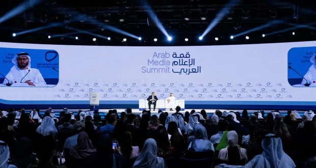 أنور قرقاش: نموذج الخليج كخيار واقعي للعالم العربي في مواجهة تحديات التطبيع والأيديولوجيات