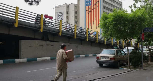 مفاوضات عمان النووية: هل تنجح المقايضة الإيرانية في تخفيف العقوبات؟