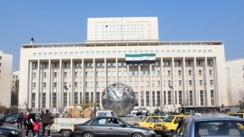 خطوة نحو التعاون الاقتصادي: المركزي السوري يبحث افتتاح أول بنك تركي في سوريا